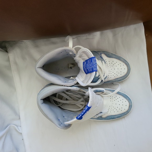 Air Jordan 1 Retro High Hyper Royal Smoke Grey Size 8 - Picture 4 of 4